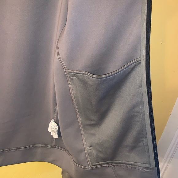 Under Armour Elevated Bomber Jacket - Picture 4 of 7